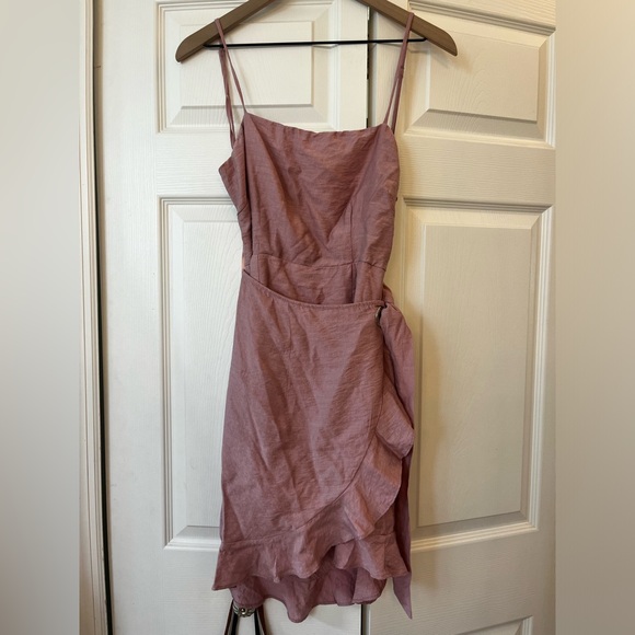 Selfie Leslie Angela Dress Pink wrap tie front - Picture 6 of 11